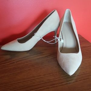 Nude High Heels NWT